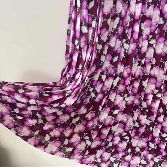 Banana Republic Purple Floral Short Sleeve Pleated Fit & Flare Dress - Picture 9 of 14